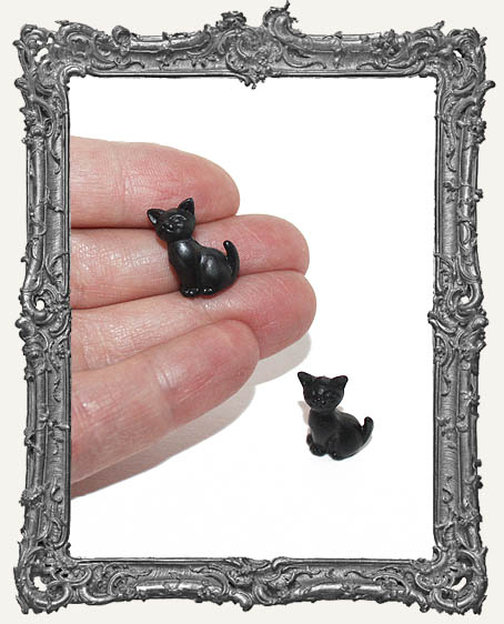 Tiny Black Sitting Kitten - 1 Piece
