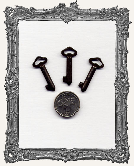 Rusty Metal Small TRIANGLE Skeleton Keys SET OF 3